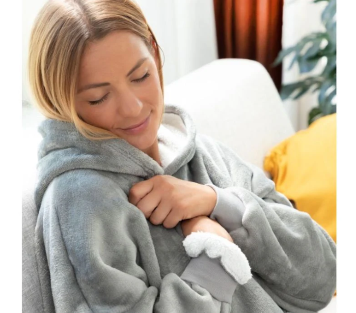 Patura cu maneci stil hanorac cu gluga si buzunar Huggle Hoodie Gri